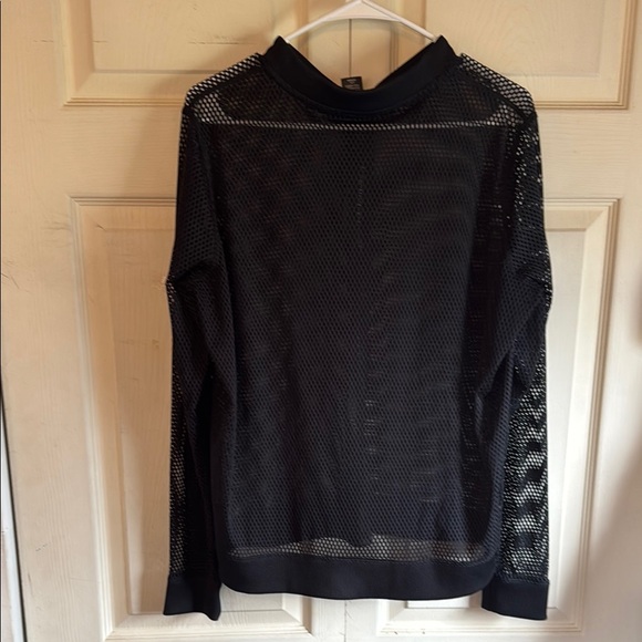 Victoria sport Black Mesh Zip-Up Jacket - Picture 4 of 4